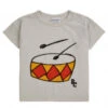 Bobo Choses - Baby T-Shirt "Play The Drum" 1 Bobo Choses - Baby T-Shirt "Play The Drum" -Minicatwalk Geschäft bobo choses baby tshirt play the drum 2 245x245