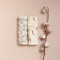 Main Sauvage - Bio Mulltuch Bay Leaves 70x70cm 4 Main Sauvage - Bio Mulltuch Bay Leaves 70x70cm – Bild 2